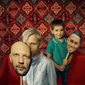 Ёлка и Ант - Комната