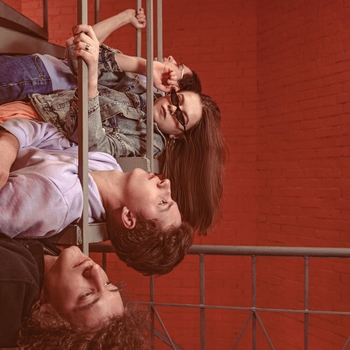 В чем дело? - Все пройдет (Подъезд безэмоциональной близости 2021)