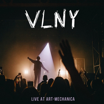 Альбом Live at Art-Mechanica Vlny