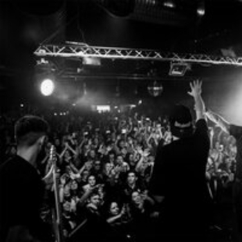 Альбом Щемит в душе тоска Многоточие