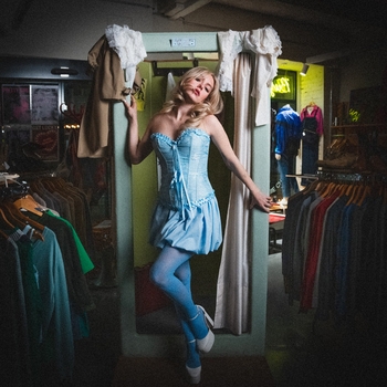 Eileen Alister - Playing House