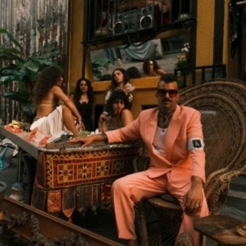 Kadebostany, Selin Cıngır - Fragile Eyes