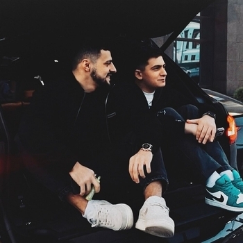 A.v.g fear Goro - Она близко