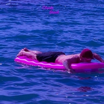 Dan Korshunov - Cheeki Breek