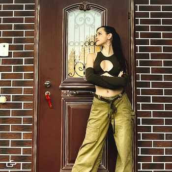 Scirena - Деньги и Москва