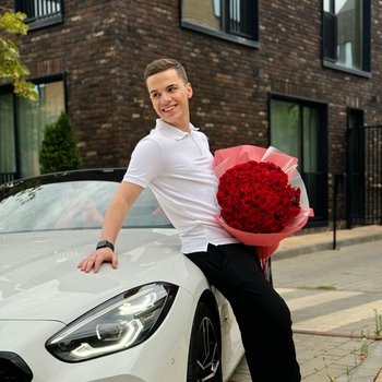 Wallem - У твоего дома (2024)