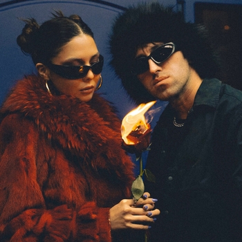 Liili feat Blizkey - Roses (2023)