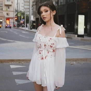 Даша Эпова - Лилии (Prod. by Fargo) (2024)