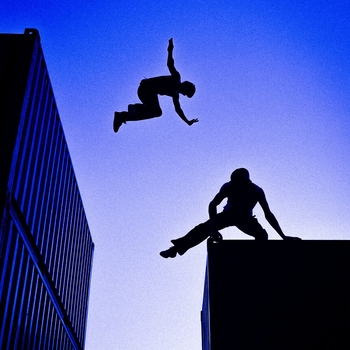 Satomic - RUN THE STR33TS