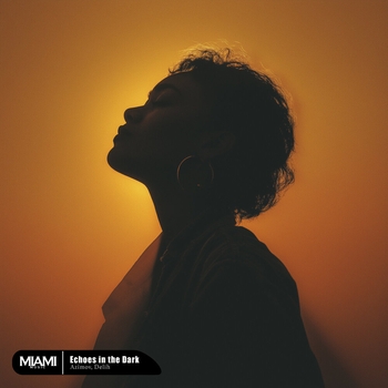 Azimov - Echoes in the Dark