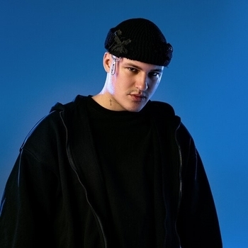 Hollyflame - Тону