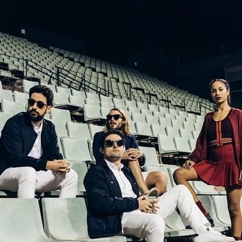 Yall feat. Gabriela Richardson - Hundred Miles