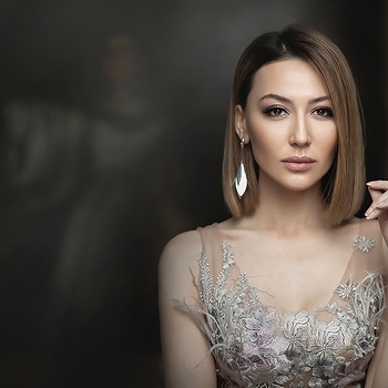 Конста (Konsta) и Лола Юлдашева (Lola Yuldasheva) - Сог'индим (Sog'indim) (2024)