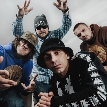 TriaGrutriKa - Чемодан Лавэ feat. Витя АК