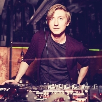 DJ Svet - Chill Cafe Megapolis FM # 015