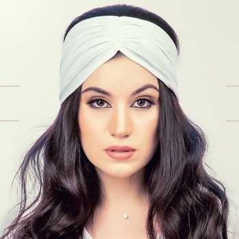 Анора - Дари добро (2021)