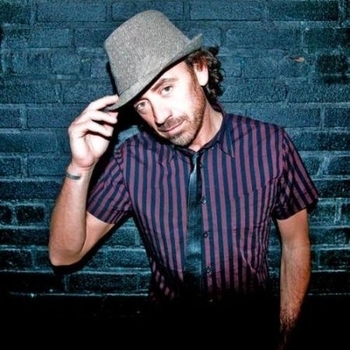 Артист Benny Benassi