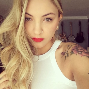 Julia Michaels - Little Did I Know