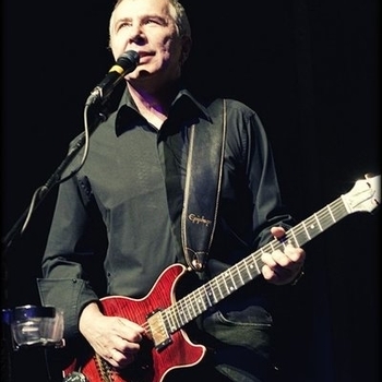 Св - Кому ты смотришь в спину