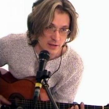 Нора Бумбиере и Виктор Лапченок - Листья жёлтые над городом кружатся