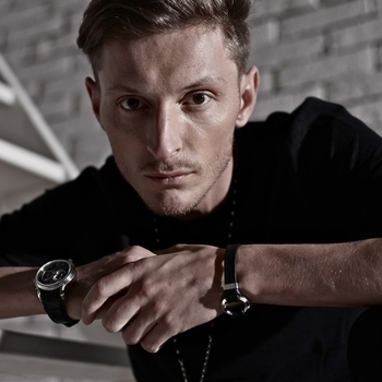 Павел Воля и Гарик Мартиросян - Наша Россия - Страшная Сила (музыка из сериала "Наша Раша" 5 сезон)