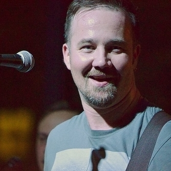 Павел Фахртдинов - Поезд до Казани (Выходи на улицу 2005)