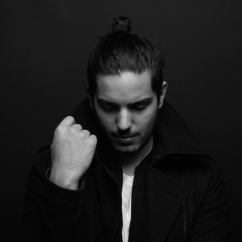 Apashe feat Wasiu - Majesty