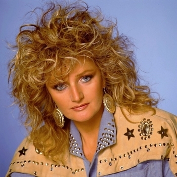 Bonnie Tyler - Holding Out for a Hero