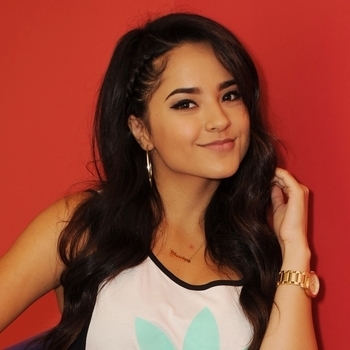 Артист Becky G