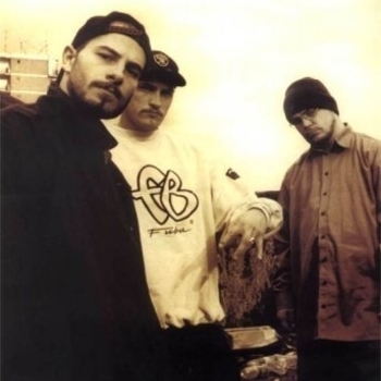 B.u.g. Mafia, Lexi Cali - Corina