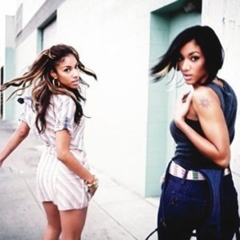 Артист Brick & Lace