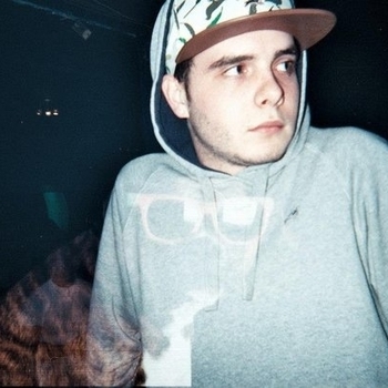 Barron and Monxx - Warborn (Rest In Paradise 2015)