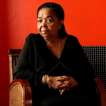 Cesaria Evora - Besame Mucho