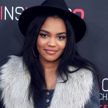 China Anne McClain, Thomas Doherty, Dylan Playfair, Disney - What's My Name