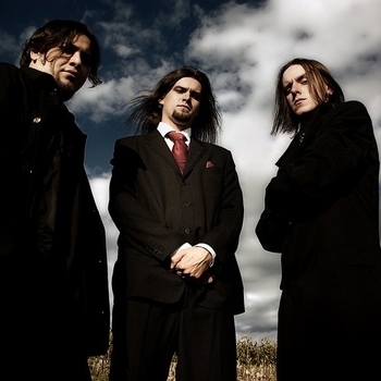 Ginger Snap5 - Trauma Mansion (Feat. Cold In May)