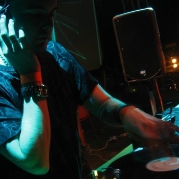 Cyantific - Streets Of Rave