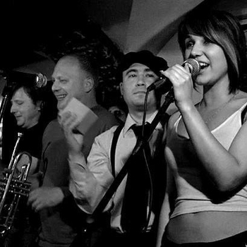 Артист Cabernet Deneuve