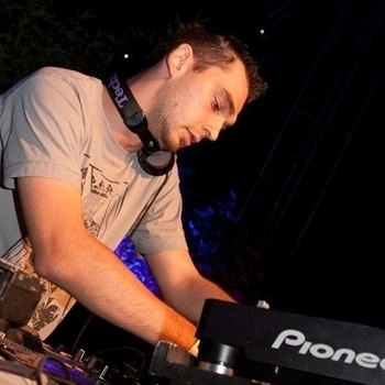 Crypsis & Radical Redemption - Drug 'N Roll