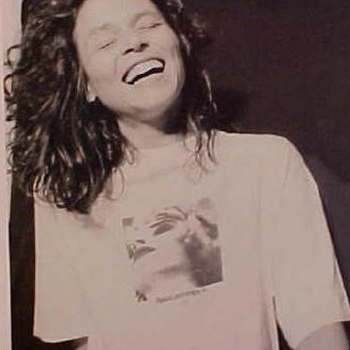 Артист Cássia Eller