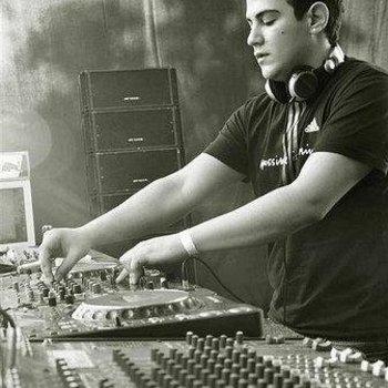 Electro Sun Vs. Bizzare Contact - Planet Domination