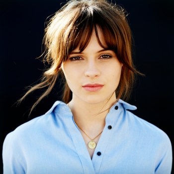 Артист Gabrielle Aplin (Габриэль Аплин)