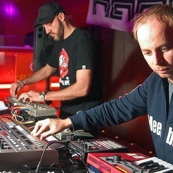 Hardfloor - Dub Dope (Музыка из фильма "Вечеринка на Ибице / Pura vida Ibiza")