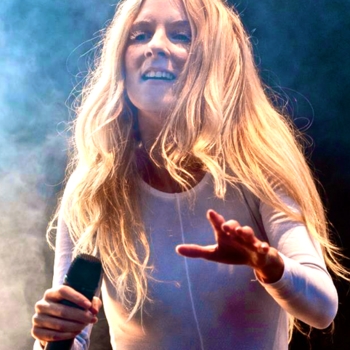 iamamiwhoami - drops