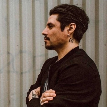 Low Roar - Don't Be So Serious