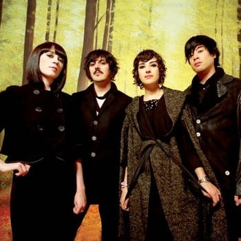 Ladytron - Fighting in Built Up Areas