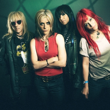 L7 - Pretend We're Dead