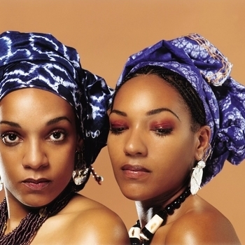 Les Nubians - Solide (Les Nubians Presents: Echos - Chapter One: Nubian Voyager 2005)