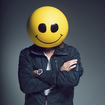 Mike Candys - Pop That