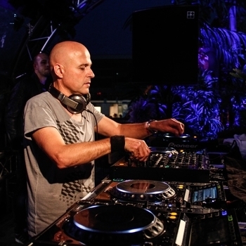 Артист Marco V