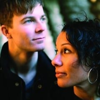 Matt and Kim - Daylight